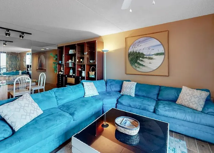 In Great Location With Unparalleled Views Ac Pools Gym & Sauna *
